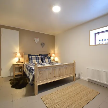 Splendid In With Garden *