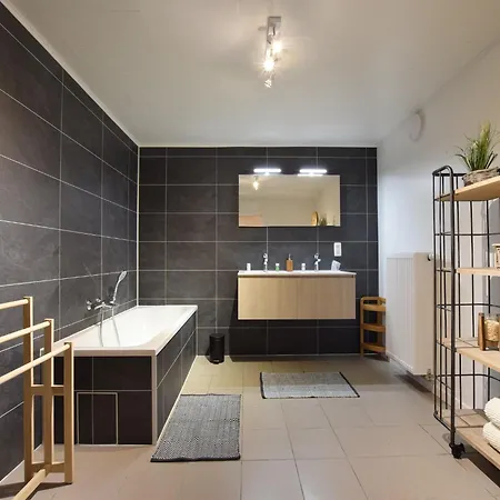 Splendid In With Garden Chalé