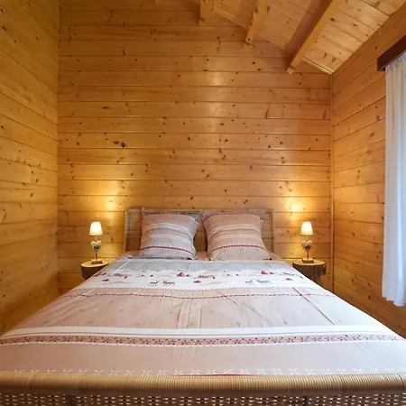 Splendid In With Garden Chalet *